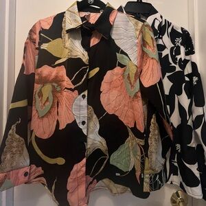 Fashion Classic Floral Printed Button Down Blouses Set of Two Size S